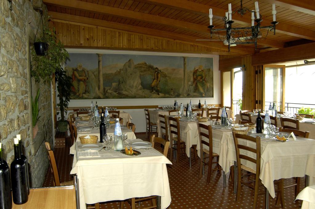 Buca Di Michelangelo Hotel Caprese Michelangelo Екстериор снимка